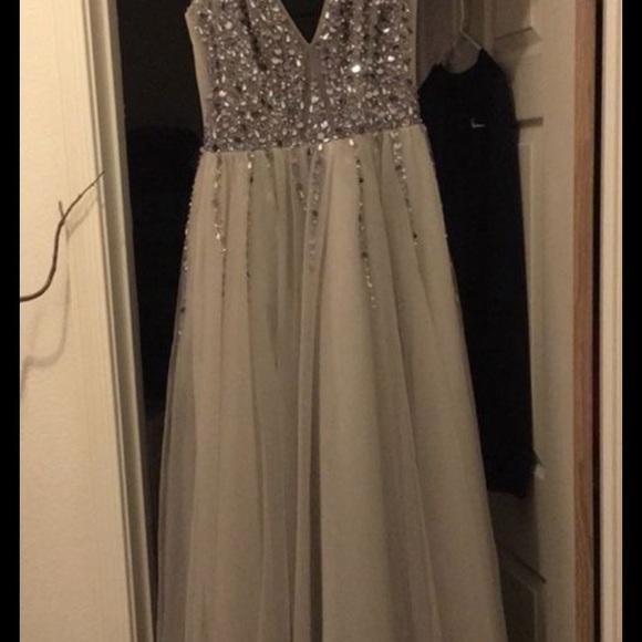 Prom dress size 6 - Picture 3 of 5